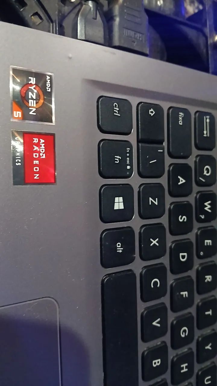 Notebook ASUS 515D RYZEN 5 3500U  - Foto 4