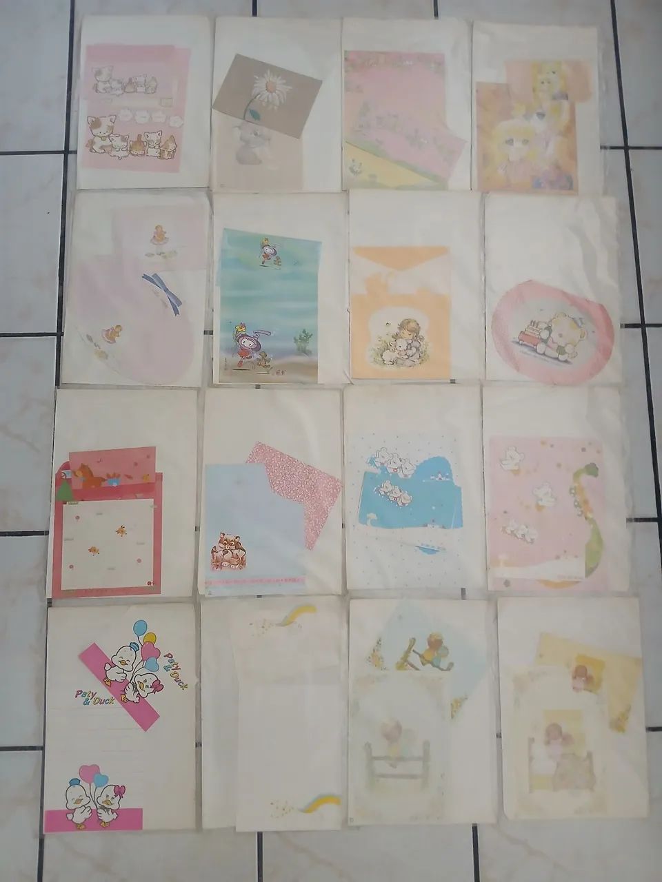 Lote de Papéis de carta ( com envelope e sem envelope)