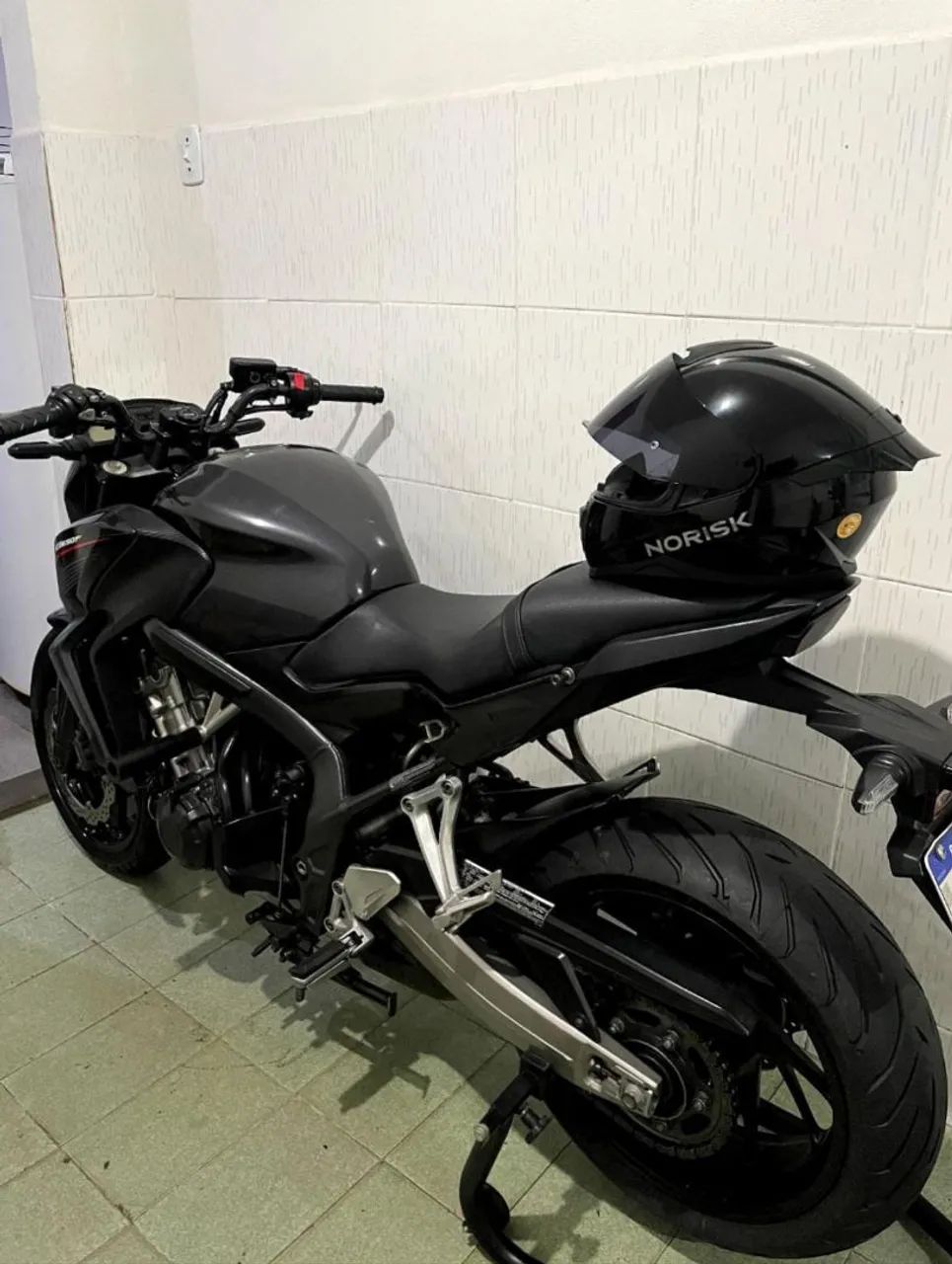 CB650F  - Foto 3