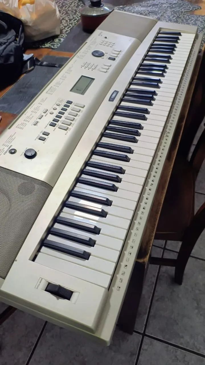 Teclado Yamaha YPG235 - Foto 2