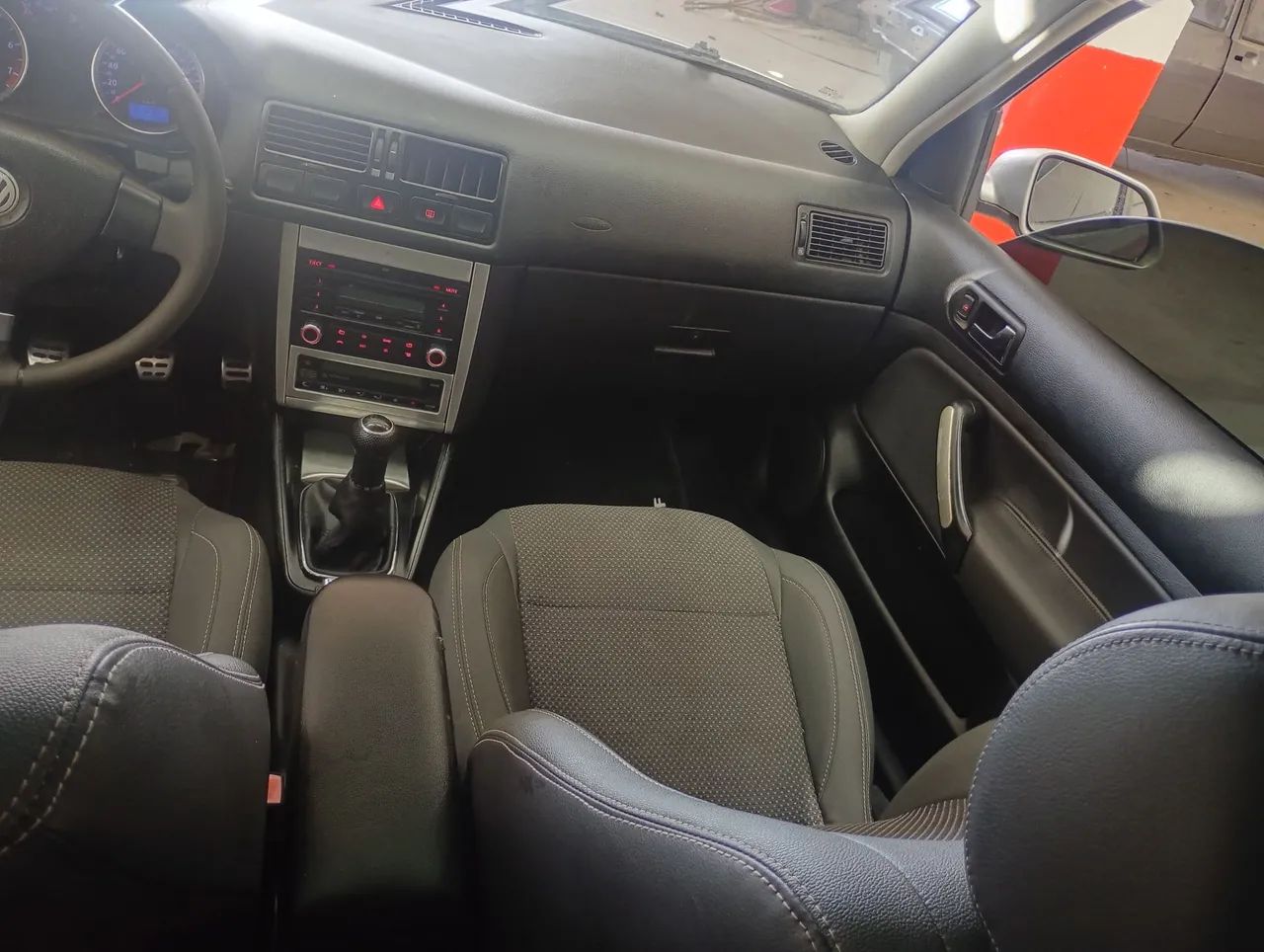 Volkswagen Golf 1.6 MI TOTAL FLEX 8V 4P 2010