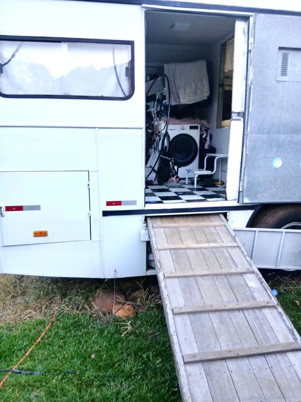 Motorhome Mercedes-Benz OF-1621 Completo | Garagem para Moto | Pronto para Viajar - Foto 20