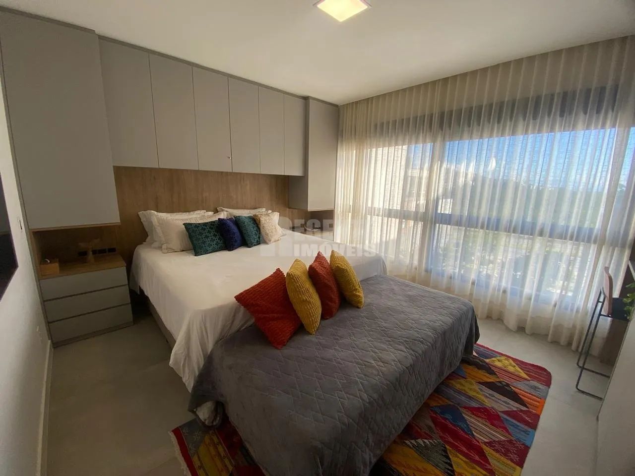 Excelente studio completamente mobiliado para locação no bairro Saco Grande! - Foto 3
