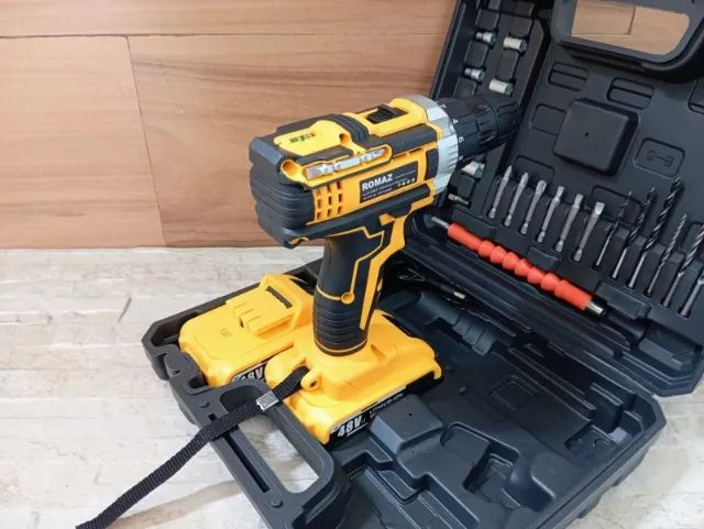 Parafusadeira Furadeira 48V 2 Baterias Com Maleta e Acessórios