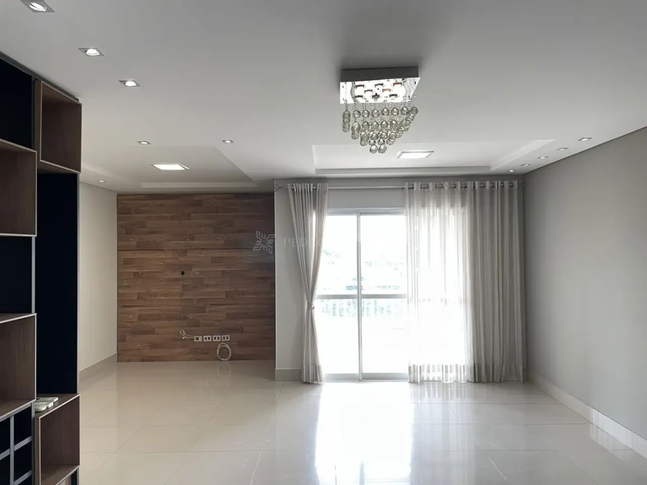 Apartamento com 02 dormitórios - Zona 07