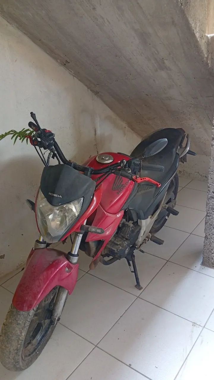 Cb 300 pra mandar embora 