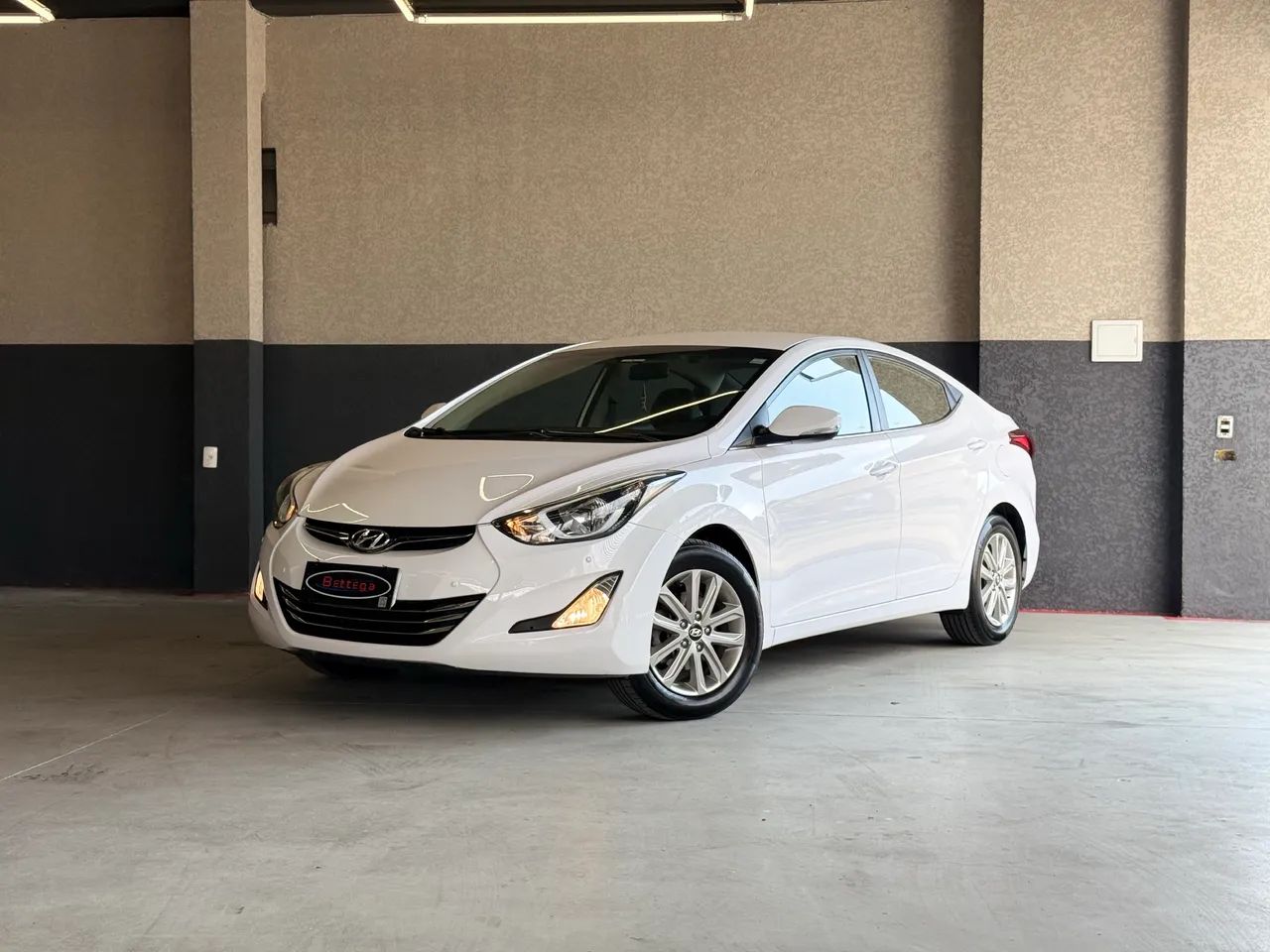 Hyundai Elantra Elantra GLS 2.0 16V Flex Aut. 2016