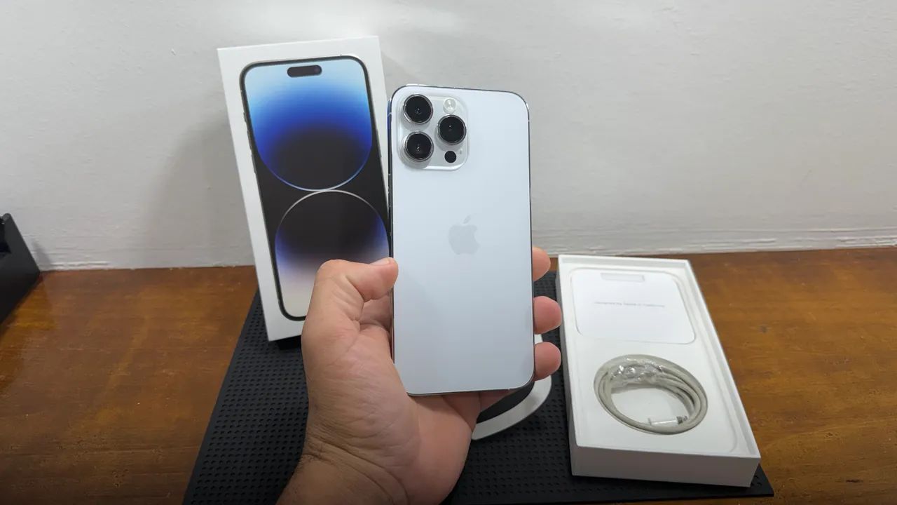 IPhone 14 Pro Max 256GB Silver - semi novo - Celulares e
