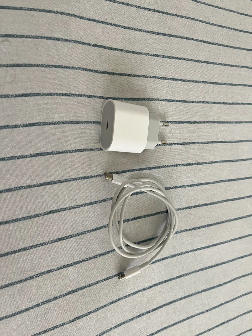 Carregador Rápido USB-C Fonte + Cabo Lightning para iPhone - Foto 2