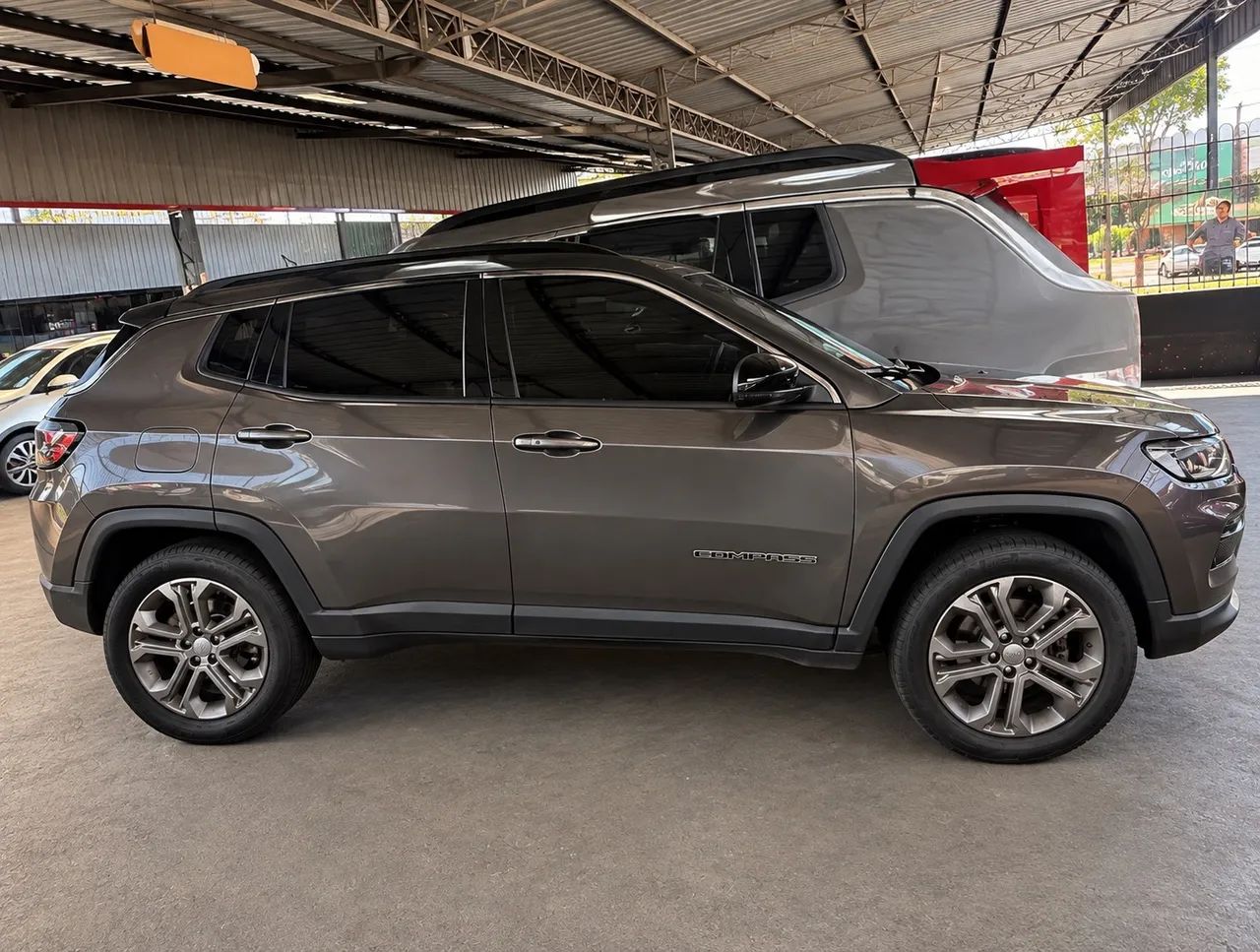 Jeep Compass Long. T270 1.3 TB 4X2 Flex AUT 2023 - Foto 2