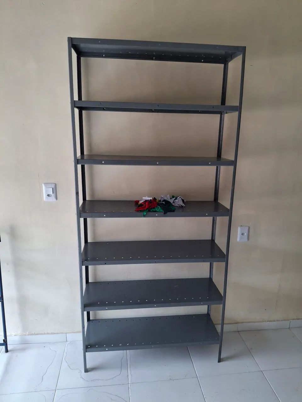 Prateleira de Ferro 