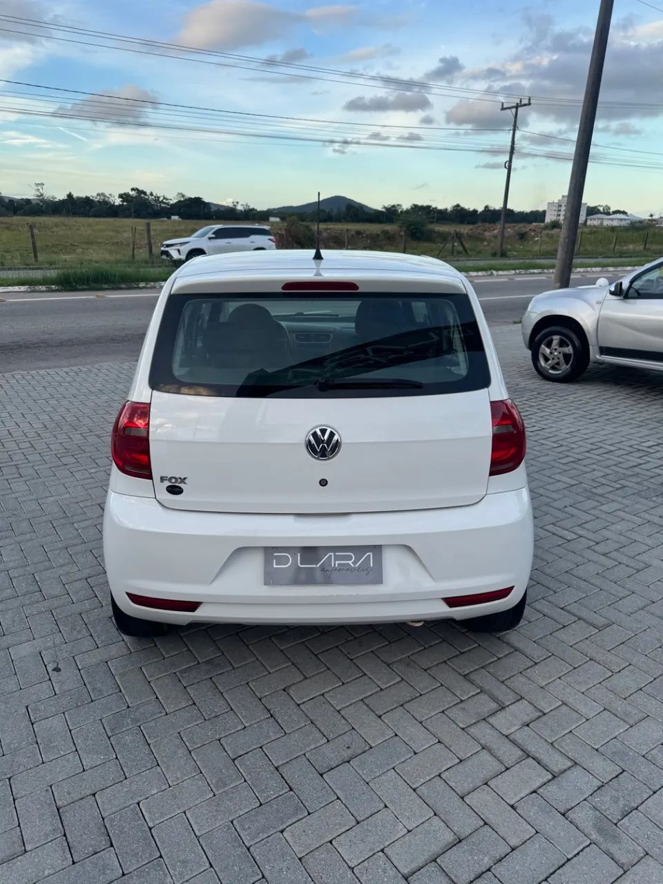 Volkswagen Fox 1.0 MI Total Flex 8V 5P 2014 - Foto 5