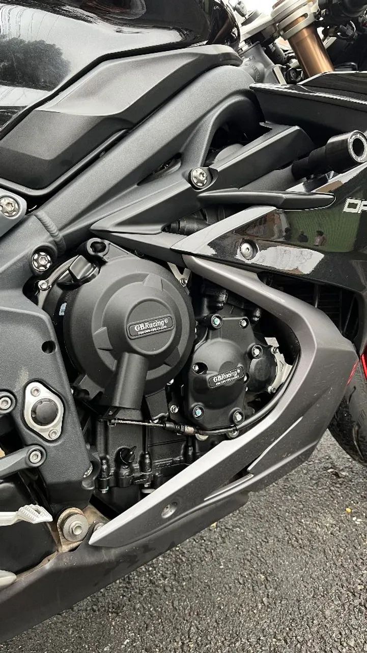 Triumph Daytona 675 ABS - Foto 4
