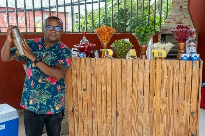 BARMAN DISPONIVEL -ORÇAMENTO SOMENTE PELO WHATS-->(71 9-9-2-5-4 - 3-4-8-8)