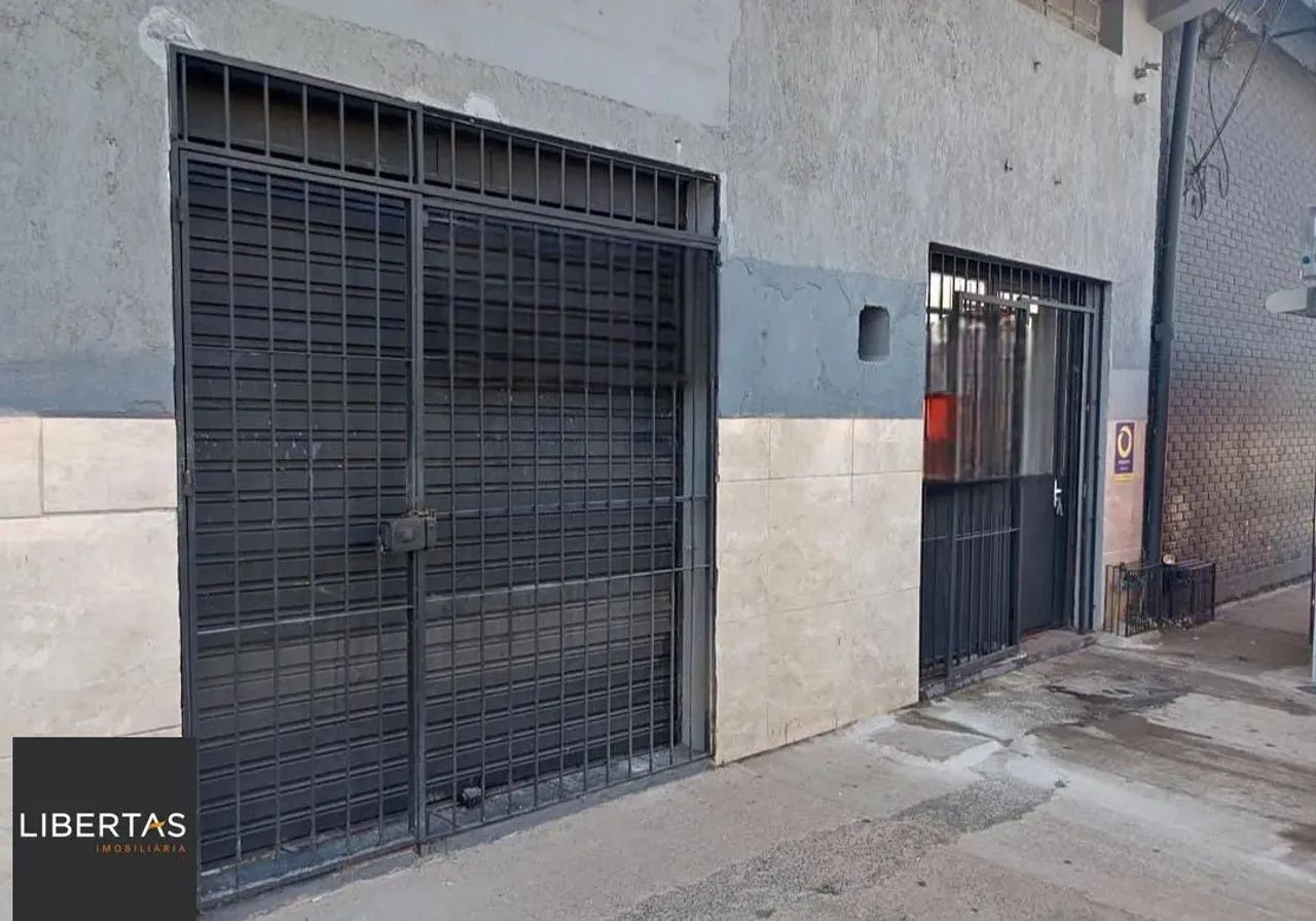 Loja 3 dormitórios para alugar São João Porto Alegre/RS - Foto 2