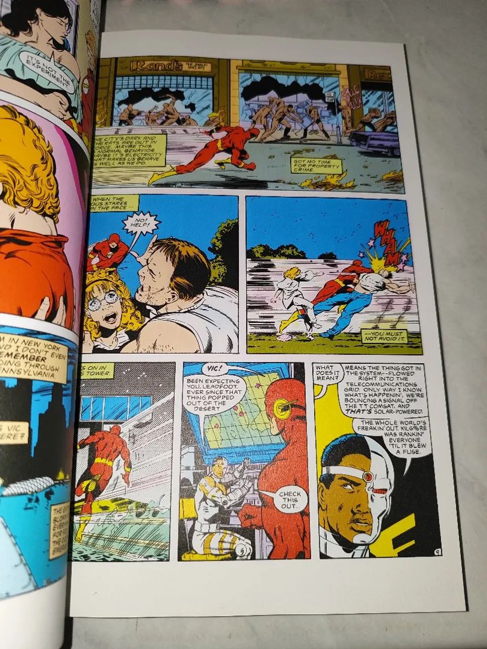 The Flash: Savage Velocity - Em INGLÊS  - Foto 2