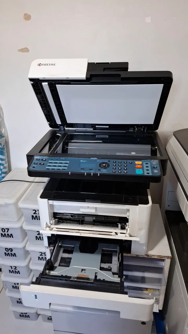 Impresora Multifunción Kyocera Ecosys M2040dn - Foto 5