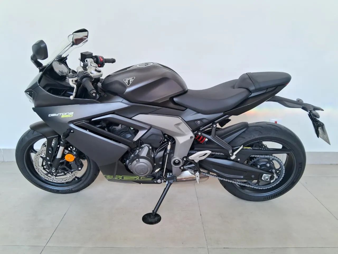 Triumph DAYTONA 660 - Foto 3