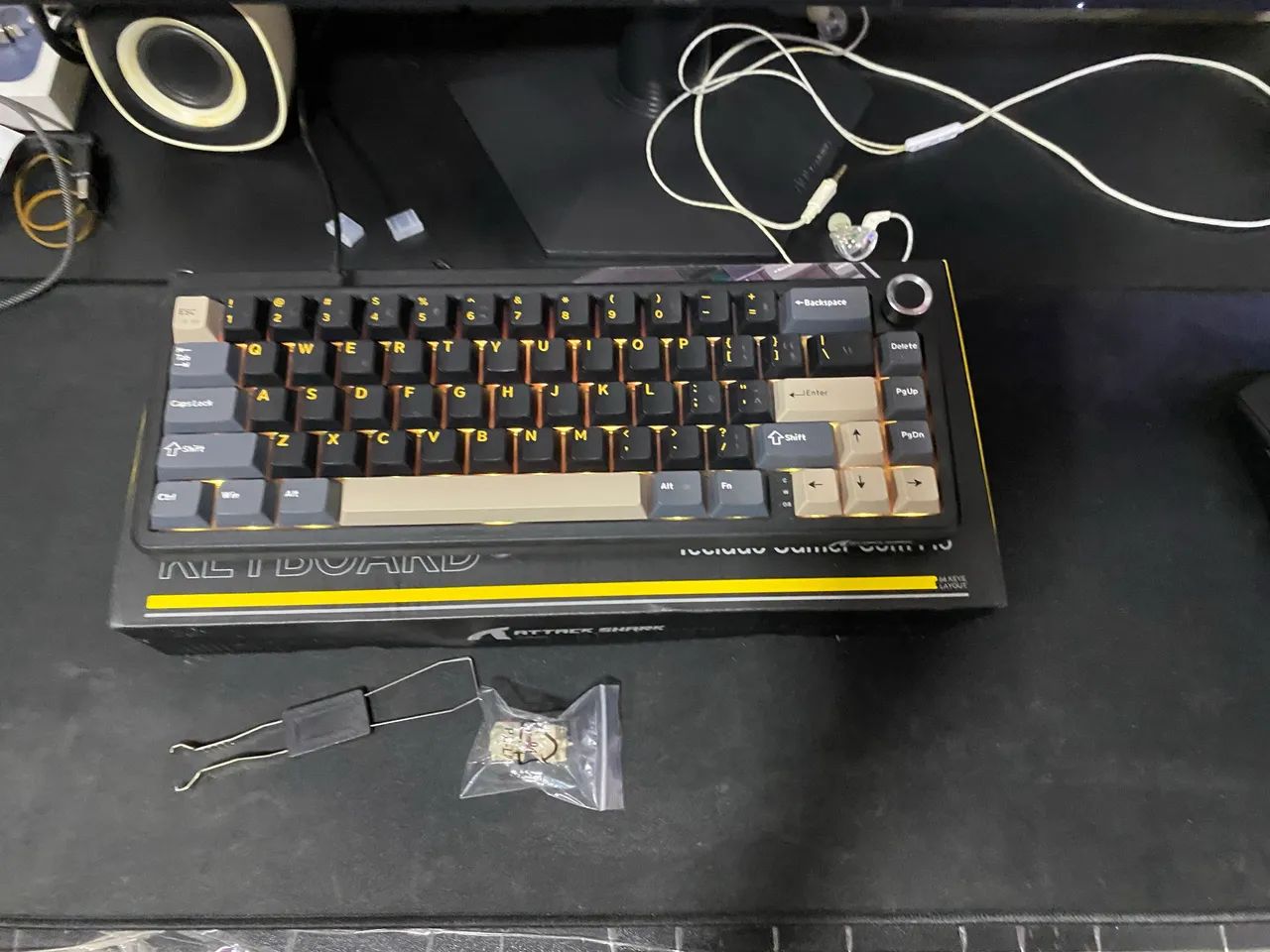 Teclado attack shark x66 - Foto 4