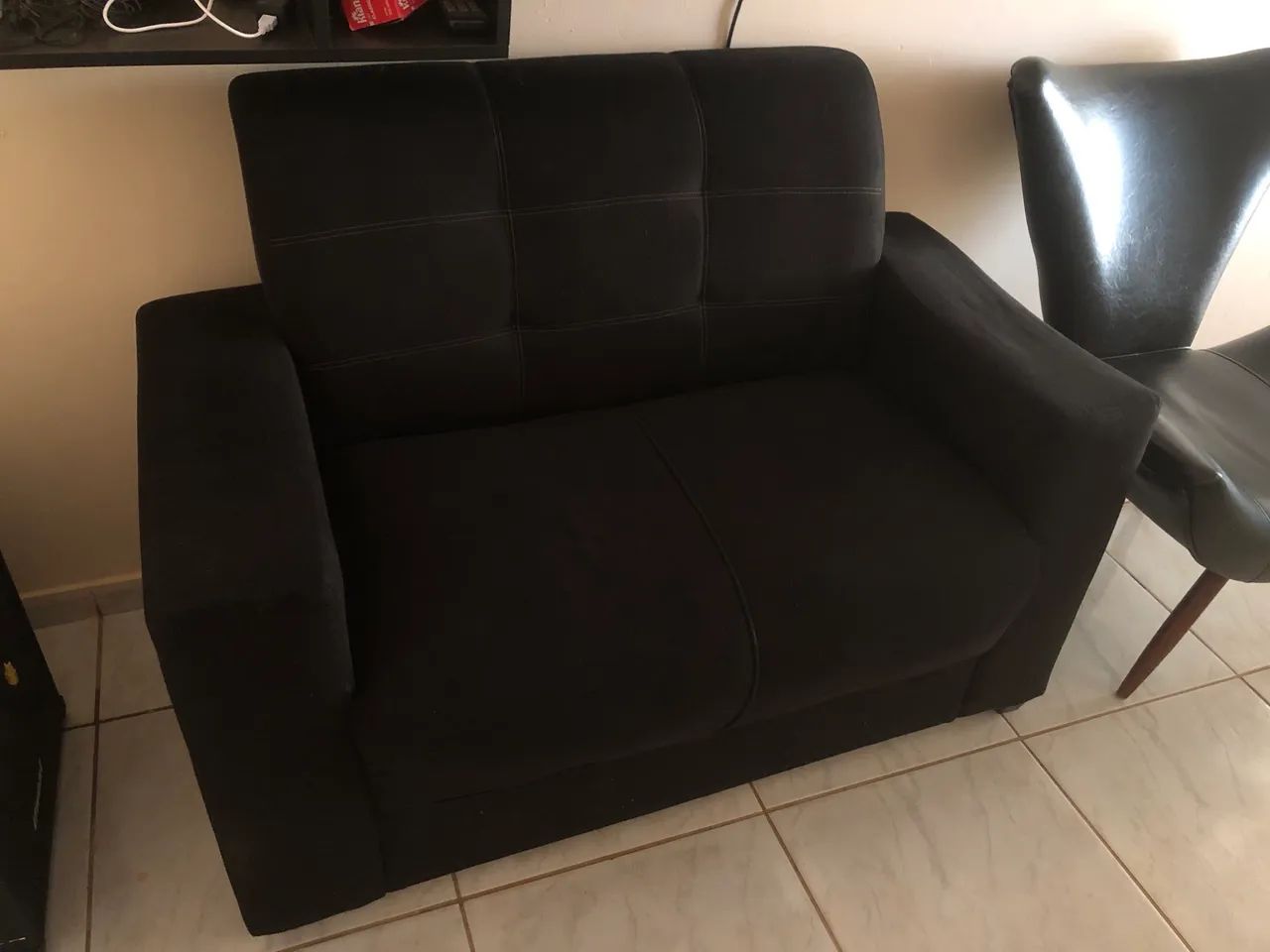 Sofá preto 