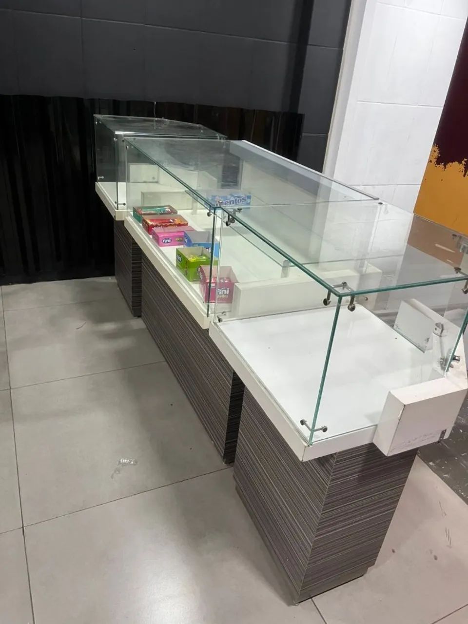 Balcão vitrine expositor 