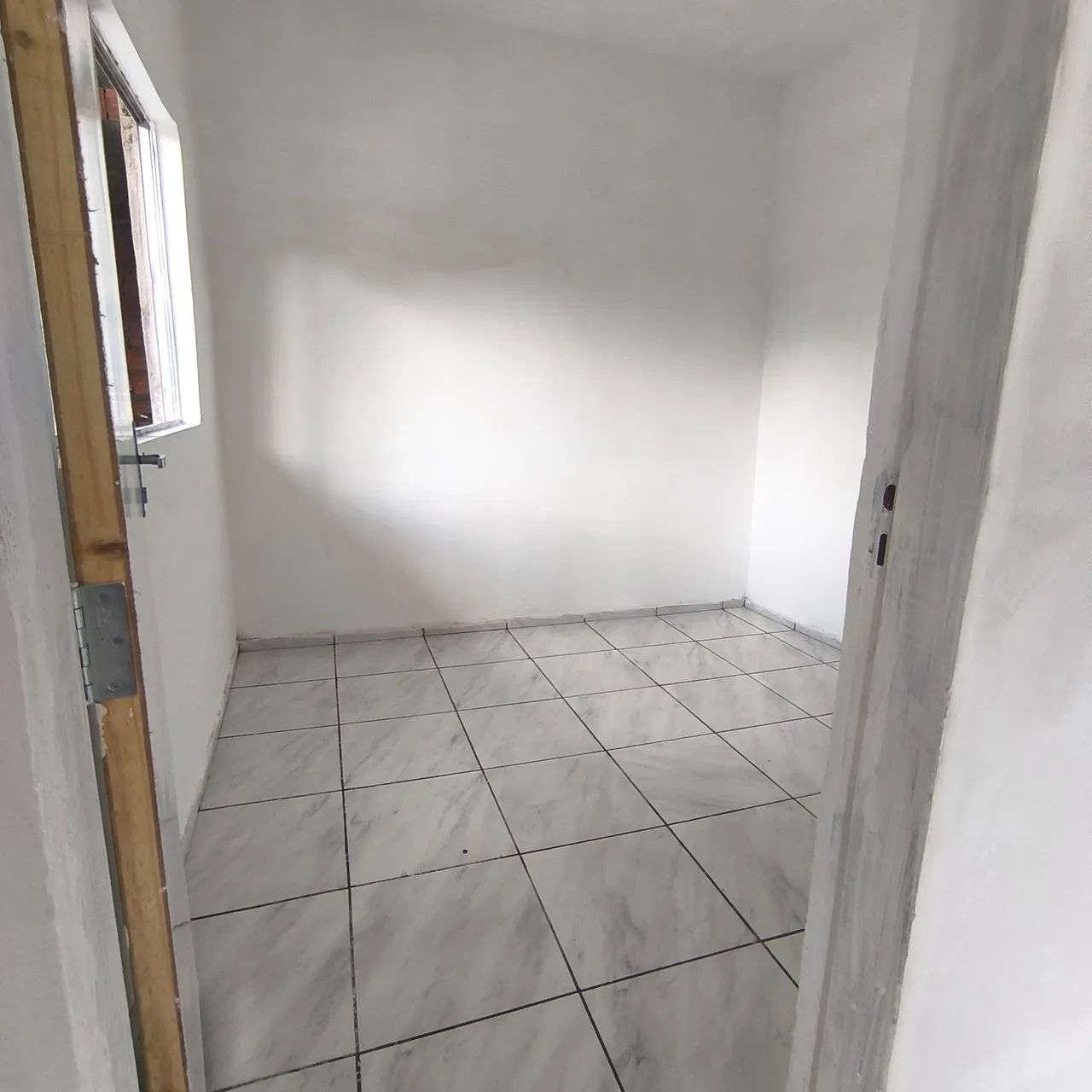 ALUGO kitnets bem localizada. - Foto 3