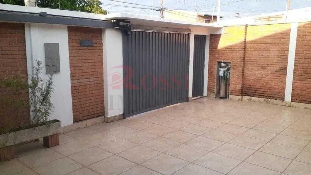 Venda de Casas / Padrão na cidade de Rio Claro - Foto 2