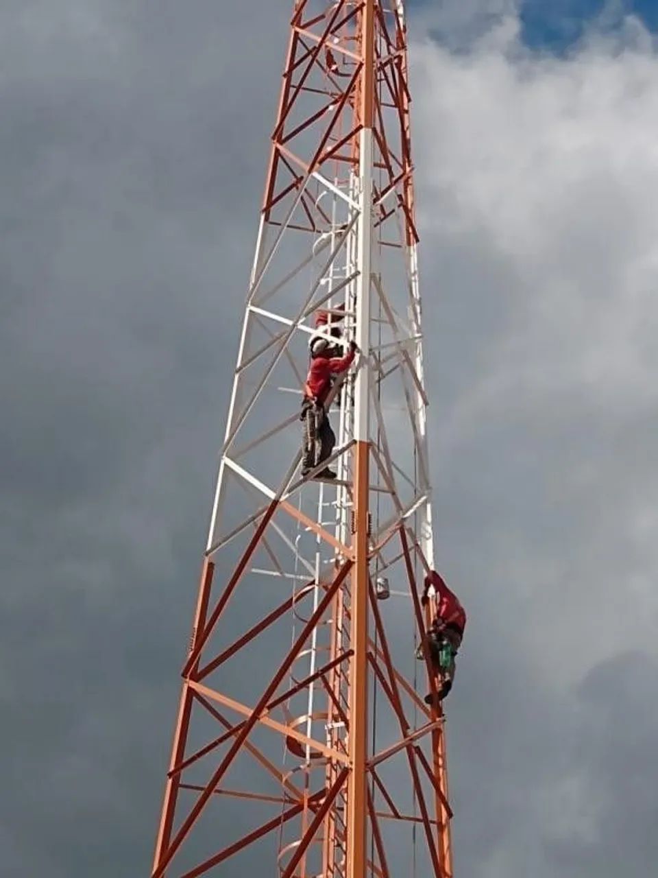 MANUTENÇÃO EM TORRES DE TELECOM  - Foto 4