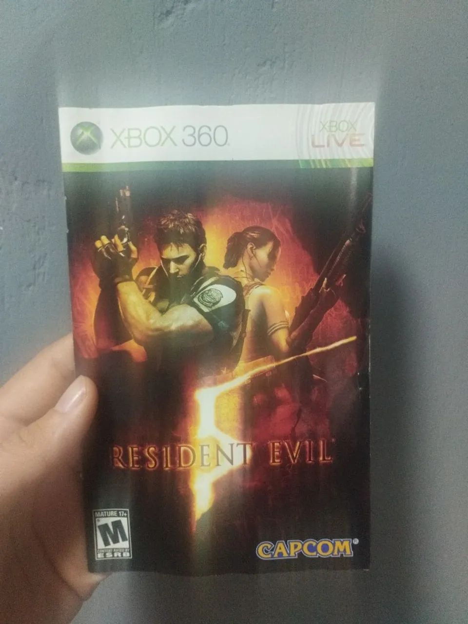 Capa + Manual Resident Evil 5 Xbox 360 Original (Sem CD) - Foto 5