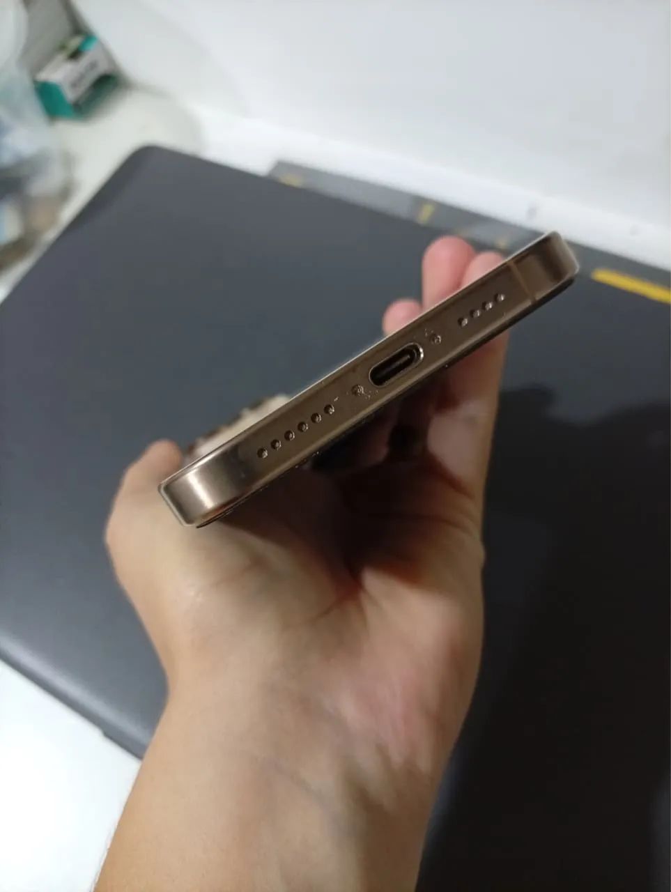 iPhone 16 pro max  - Foto 2