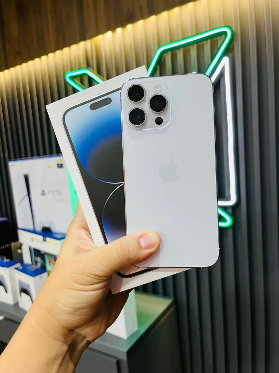iPhone 14 Pro Maxx com garantia - venha nessa sexta feira  - Foto 2