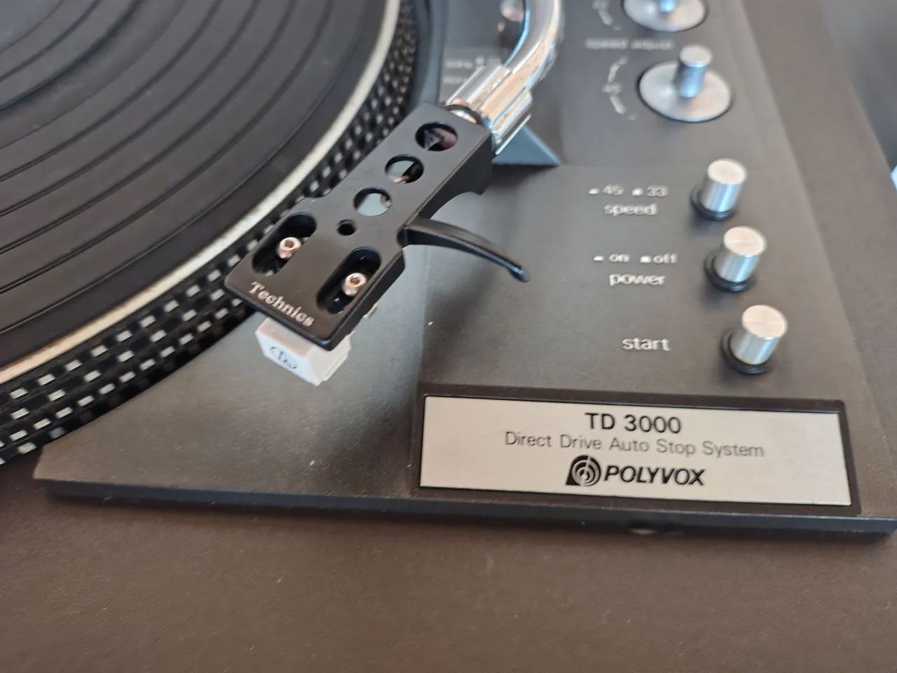 Toca discos Polivox TD 3000 - Foto 2