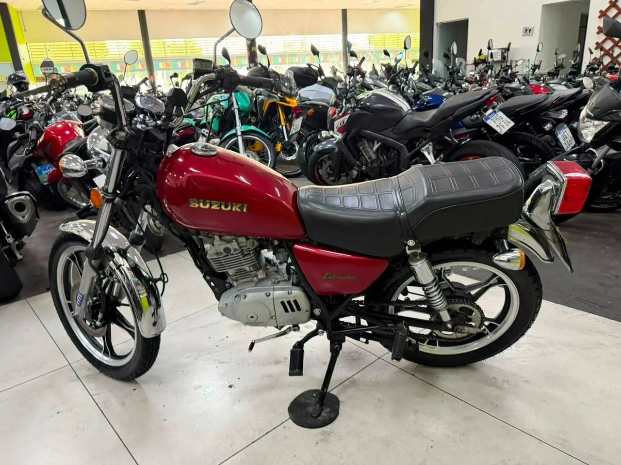 SUZUKI INTRUDER 125 - Foto 2