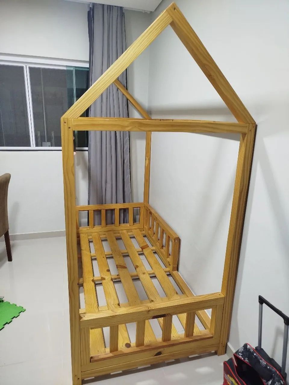 Cama solteiro montessoriana 