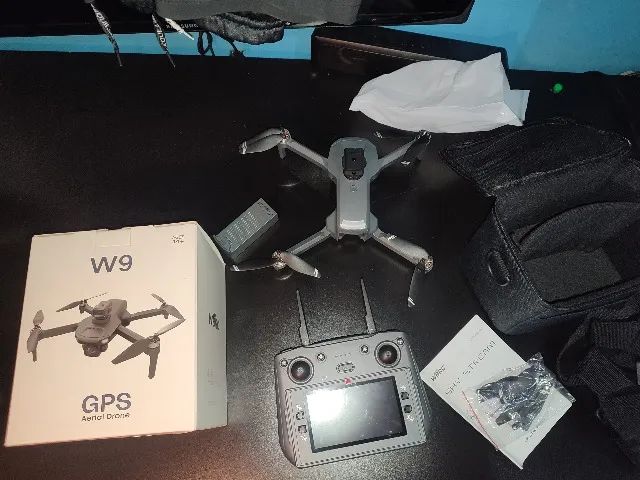Drone WBRC W9 com GPS e Câmera Ajustável - Completo na Caixa (Pronto p/ Voar)