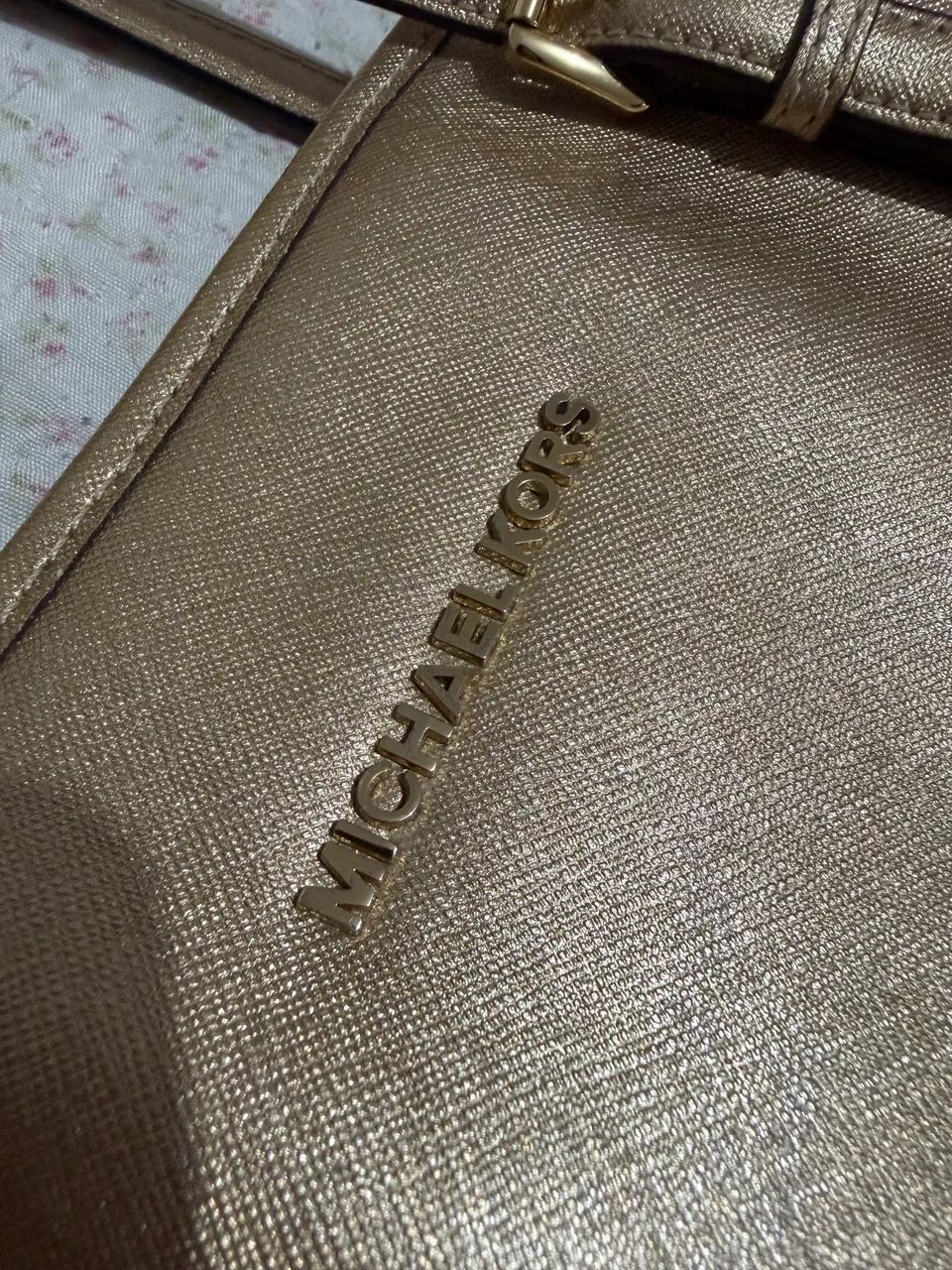Bolsa Michael Kors Jet Set - Foto 3