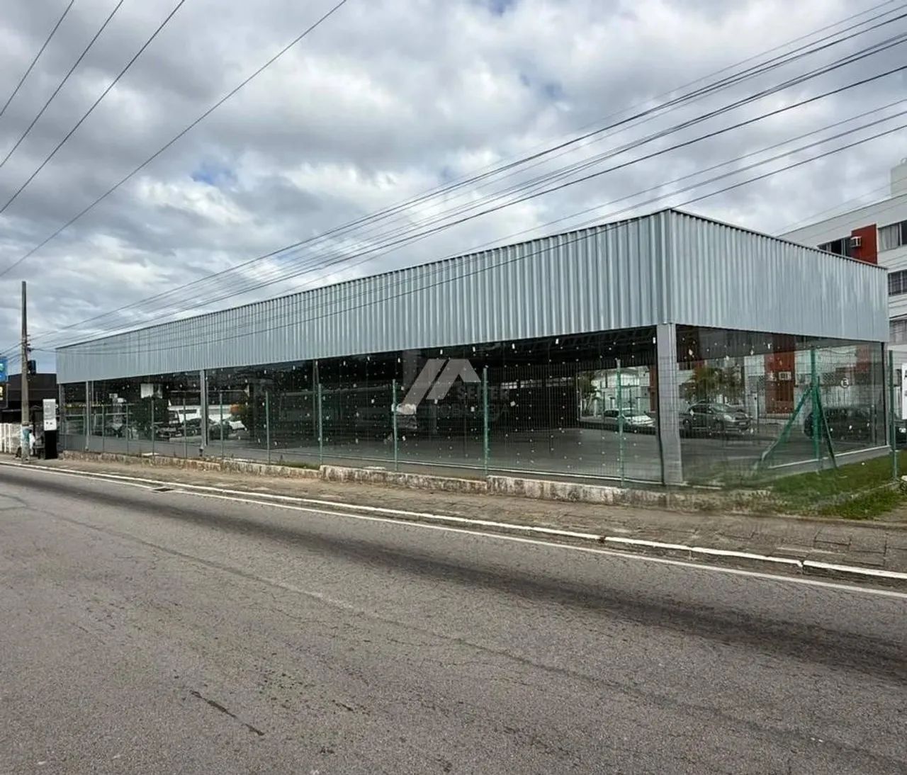 Galpão de 750 m2