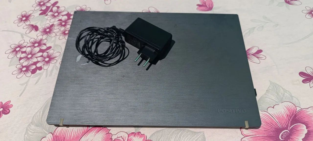 Notebook Positivo à venda - R$ 800