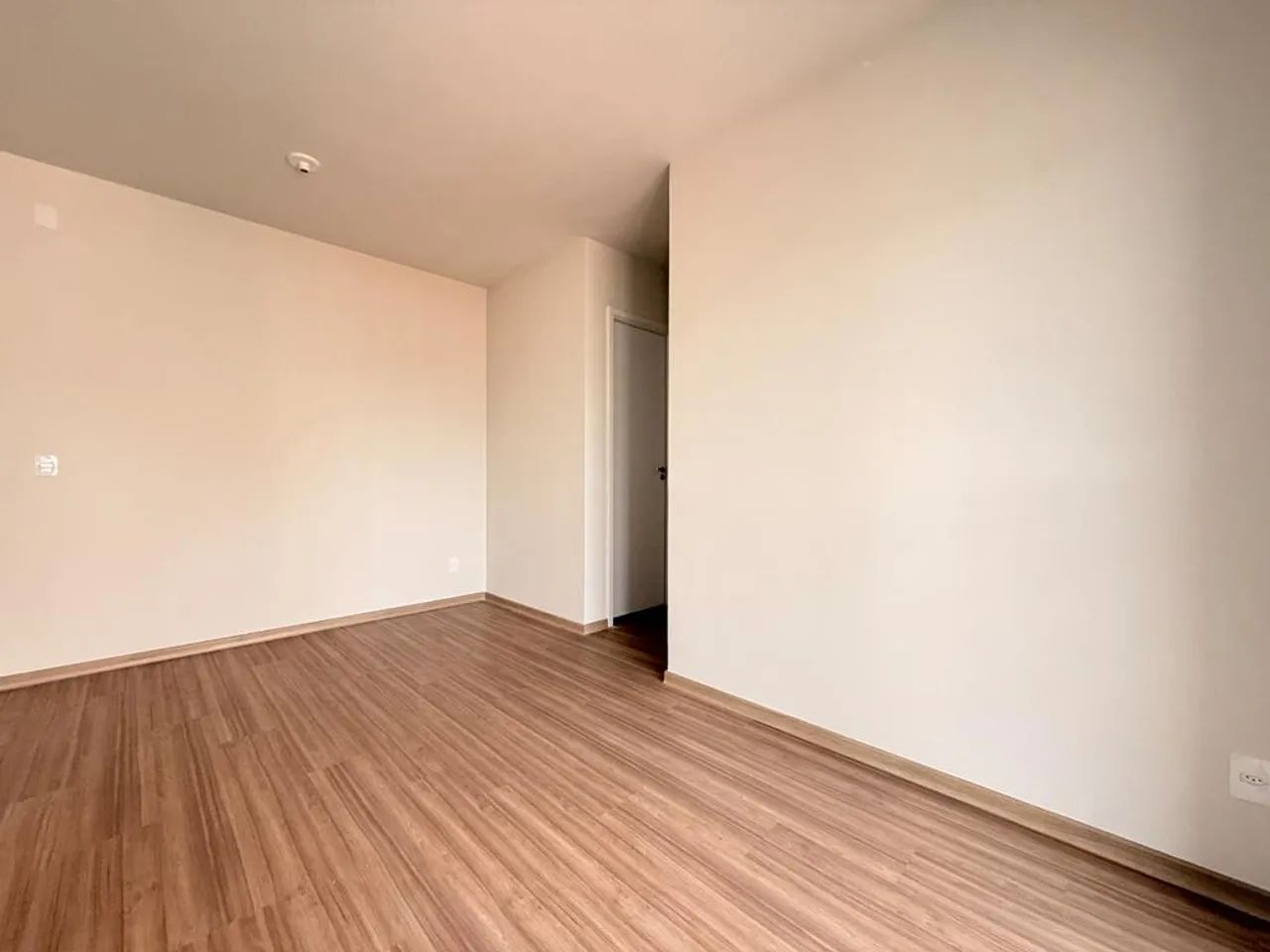 Apartamento para alugar em Maringá, Jardim Tropical, com 2 quartos, com 45.33 m² - Foto 3