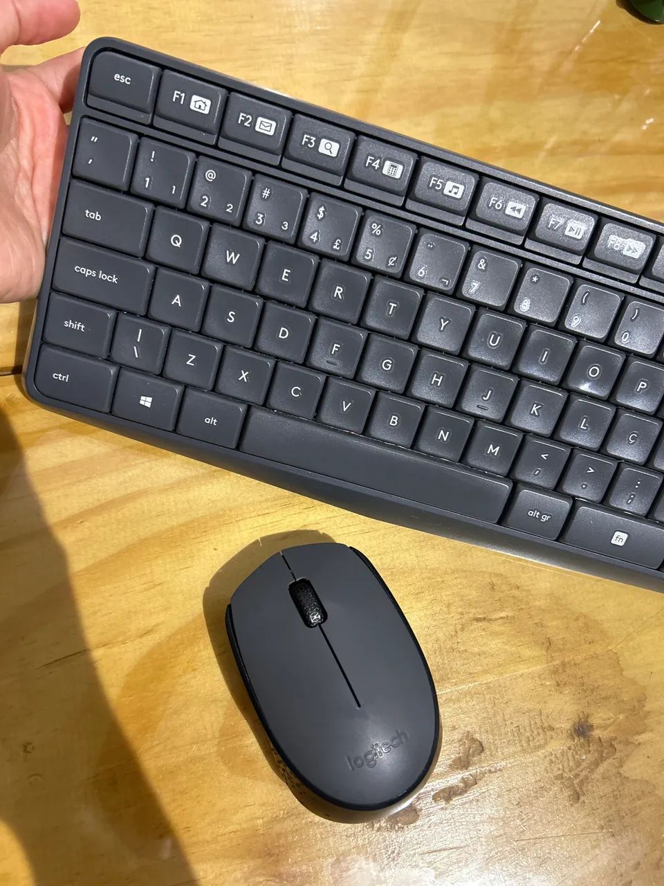 Teclado e mouse sem fio logitech MK235 cinza escuro - Foto 2