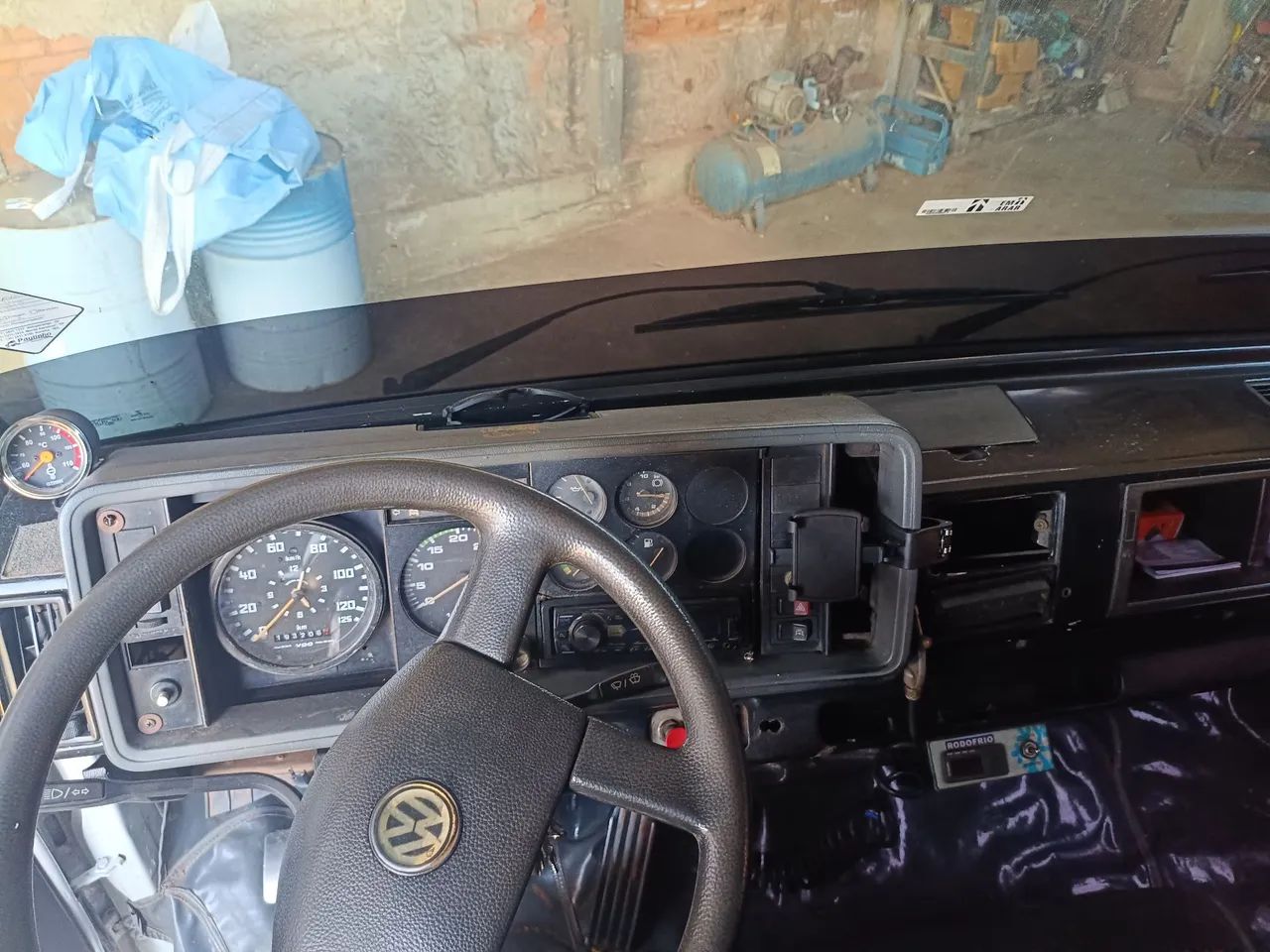 VW 8-140  baú refrigerado  - Foto 3
