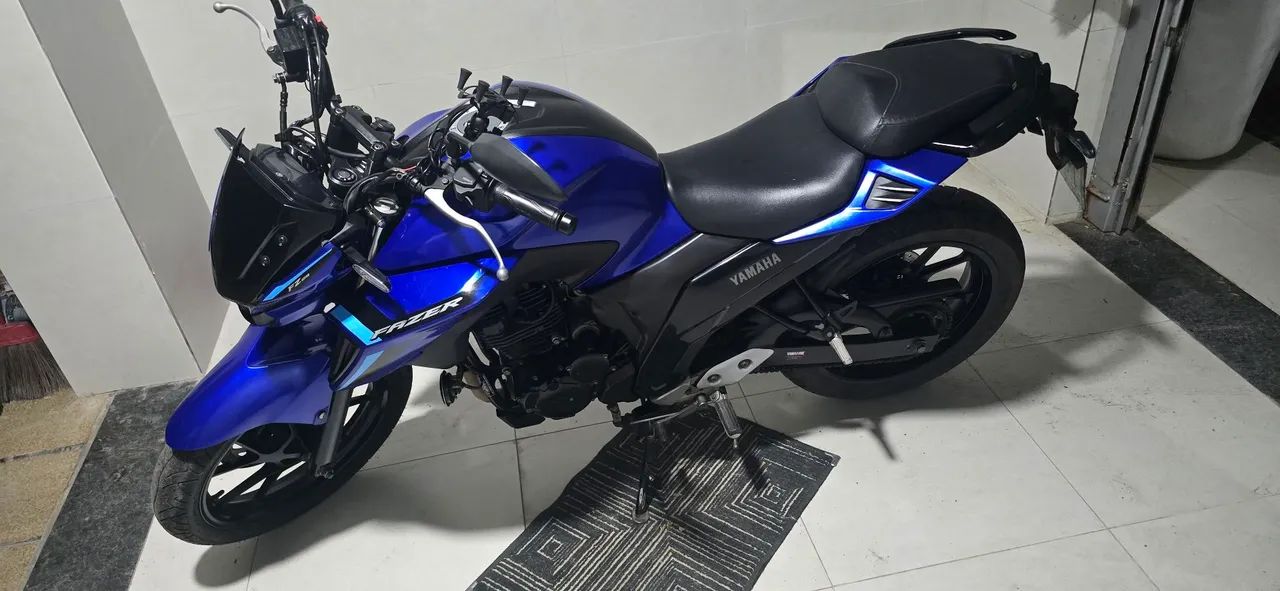 Moto 250 Fazer novinha