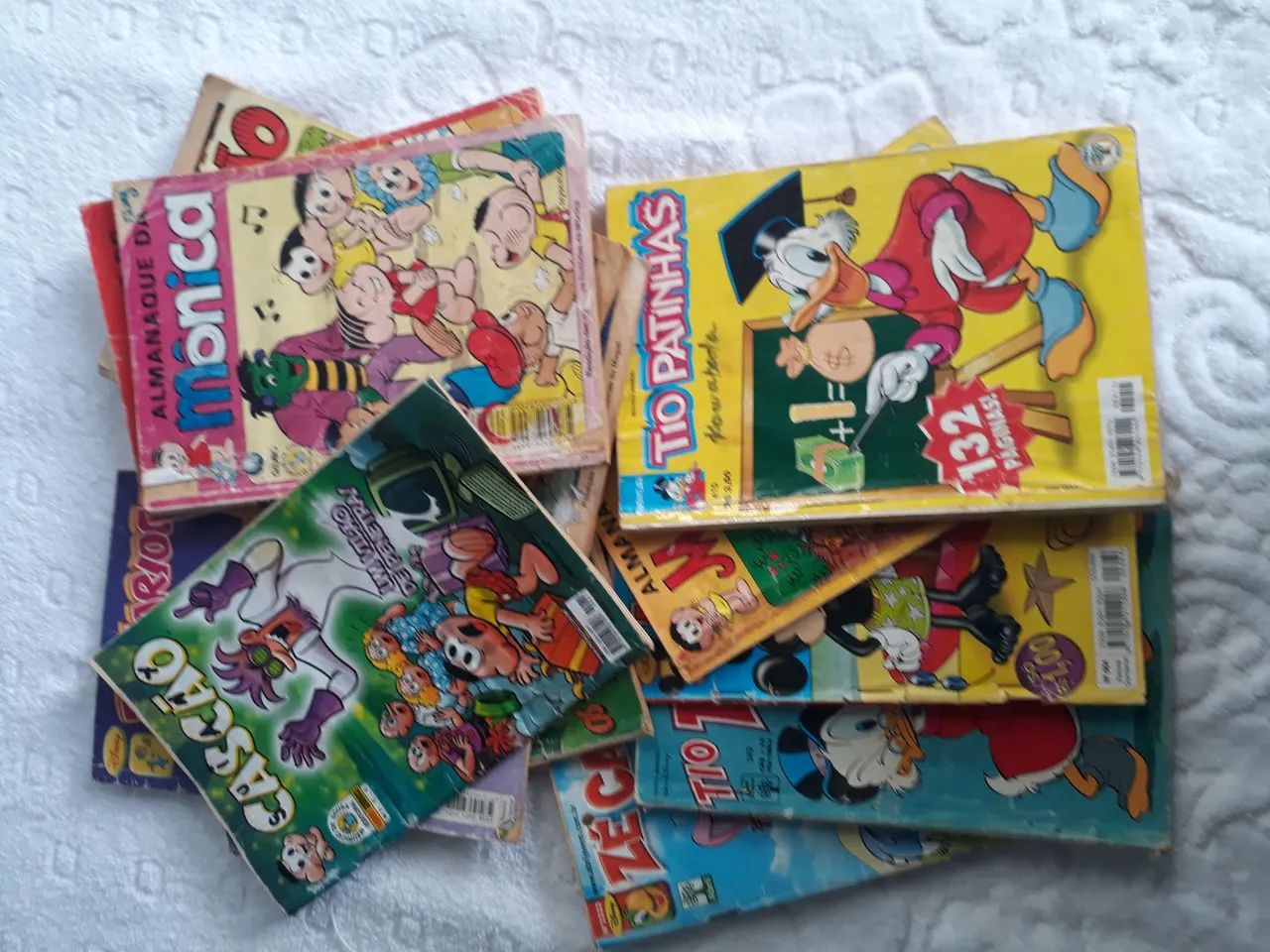 Kits Gibis variáveis com 12 unidades - Livros e revistas - Ubiratã
