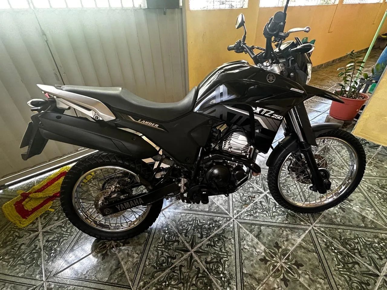 XTZ LANDER 2021 41km - Foto 2