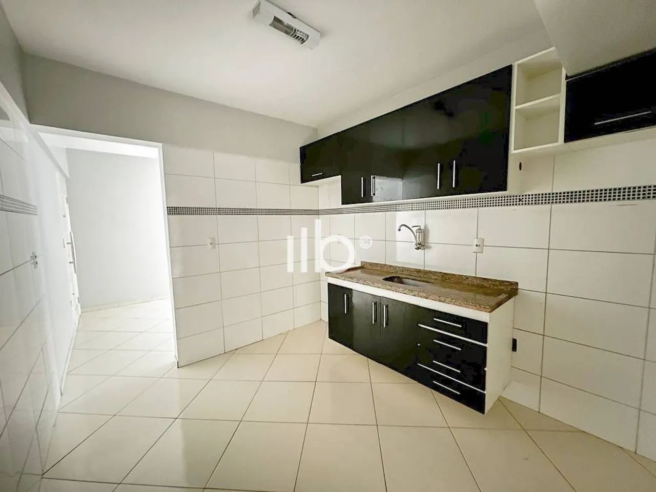 APARTAMENTO À VENDA 3 QUARTOS BANCO RASO