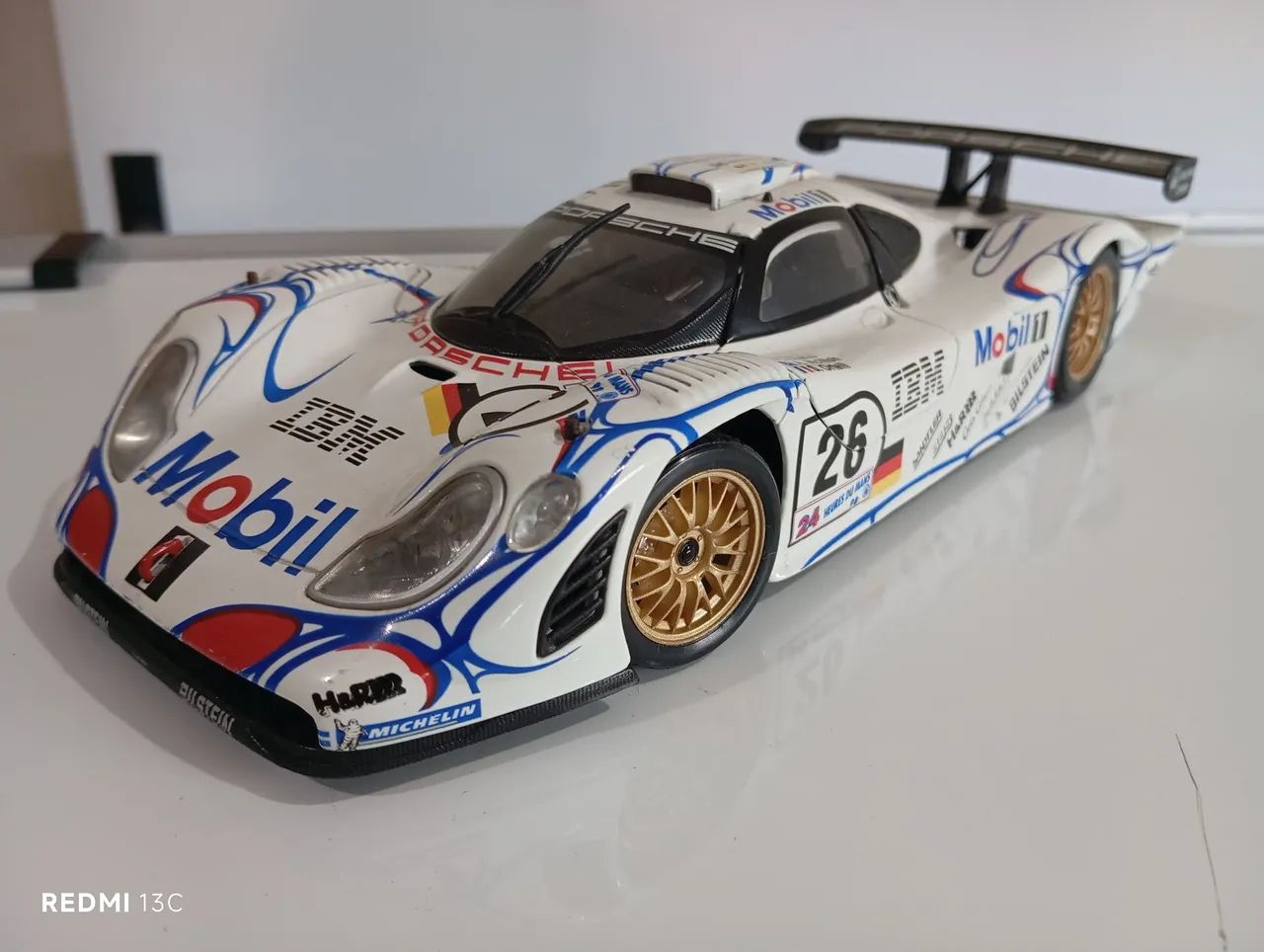 Maisto 1/18 ポルシェ 911 GT1 98　　8/14 Maisto 1/18 ポルシェ 911 GT1 98 8/14 【公式通販】