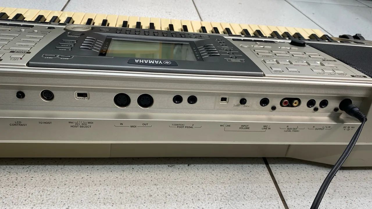 Yamaha PSR 2000 - Foto 5