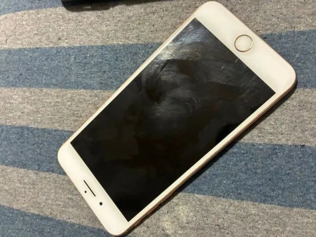 Iphone 8 plus - cor ouro rose - usado funcionando perfeitamente - Foto 2