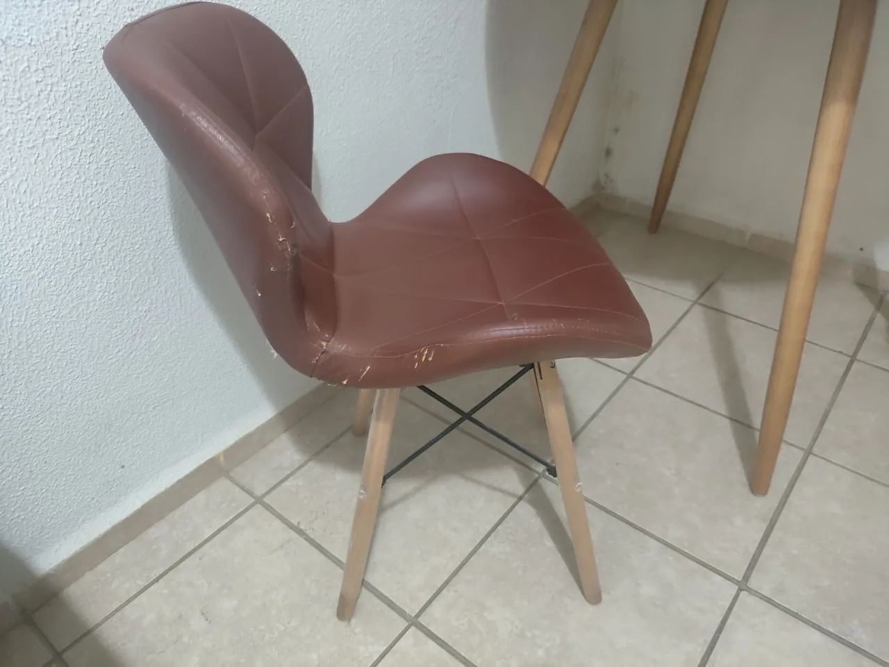 Duas cadeiras pelo preço de uma - Foto 5