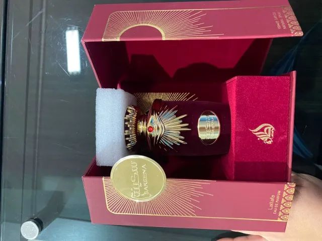perfume árabe Sakeena da marca Lattafa Perfumes. - Foto 2